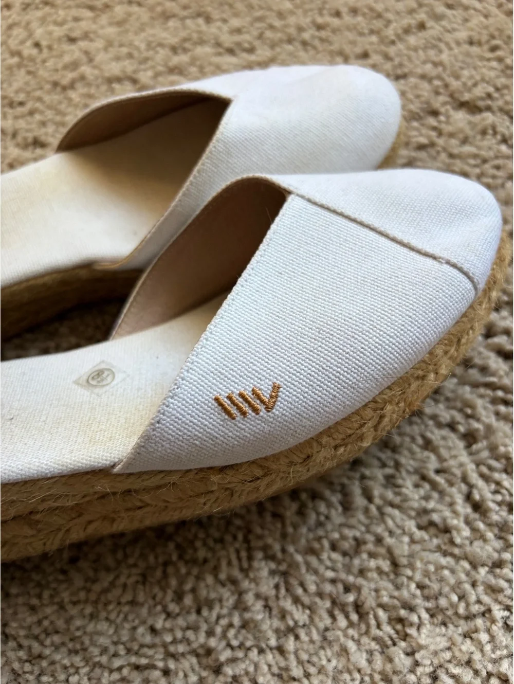 Viscata Barcelona white canvas Pubol espadrille wedges Size 8.5